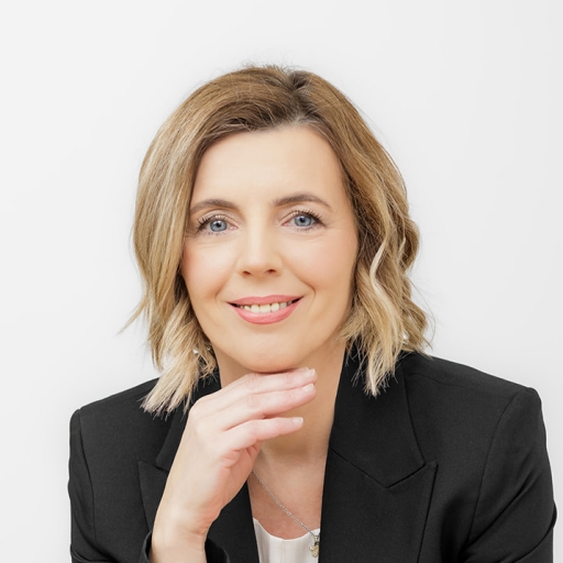 Martina Šnýrová - realitná maklérka